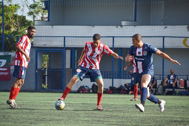 反击中屡屡 反击中屡屡